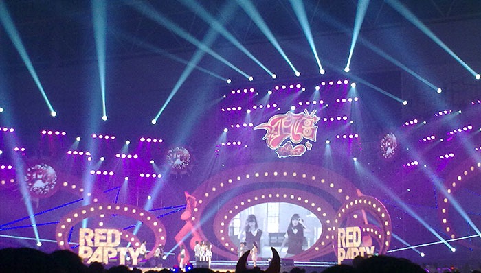 Outdoor performance lighting applications (2)